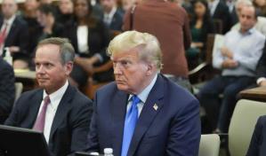 Trump dice que aceptaría presidir la Cámara Baja para unificar a los republicanos