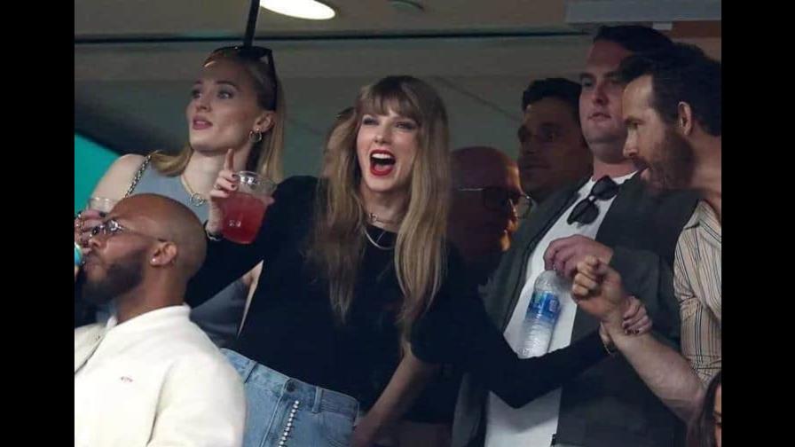 Taylor Swift apoya a Travis Kelce y los Chiefs de Kansas City en el MetLife Stadium