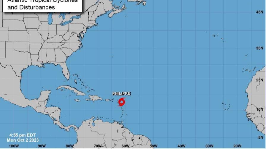 El centro de la tormenta tropical Philippe tocó tierra en la isla de Barbuda