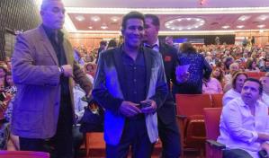 El imitador dominicano Julio Sabala celebra en Nueva York sus 35 años haciendo reír