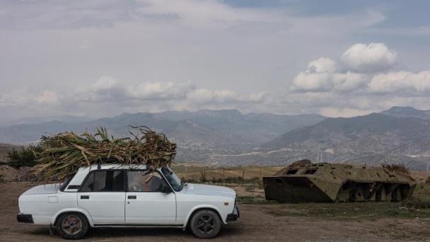 La población armenia teme una nueva guerra con Azerbaiyán