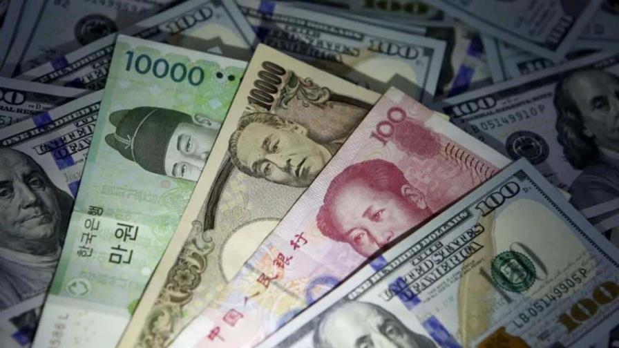 El yen sobrepasa las 150 unidades por dólar y Japón no comenta sobre posible intervención