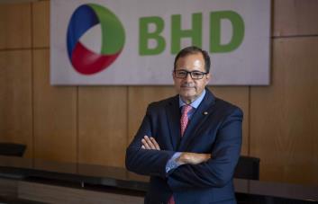 Cinco consejos financieros del presidente del Banco BHD para mujeres