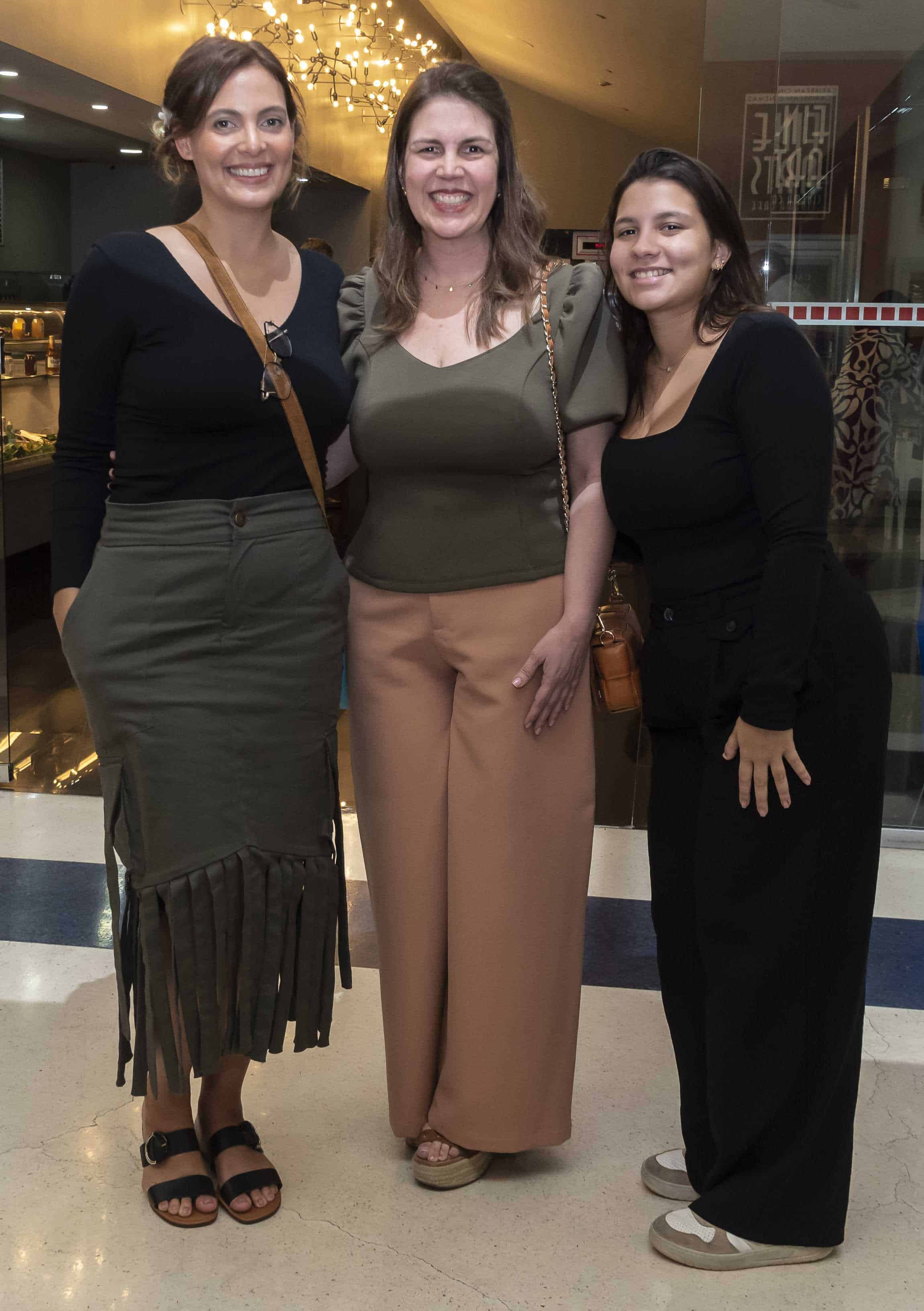 Dulcita Lieggi, Laura Barrera y Ana Laura Bencosme.