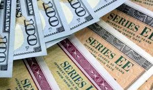 Los bonos del Tesoro de EE.UU. a 10 años alcanza el nivel más alto en 16 años