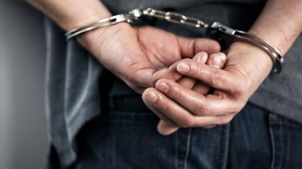 Detienen en Madrid a un joven por violar a su bebé de un año
