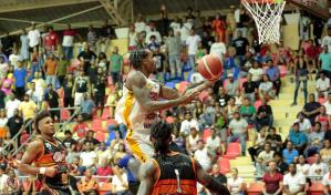 El Don Bosco se acerca a la final en básquet de Moca