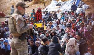 Migrantes suman otra penuria en su camino a EE.UU.: el calor extremo