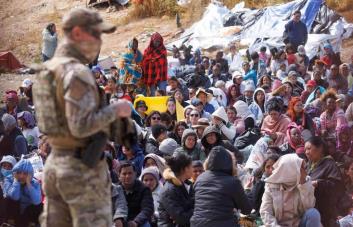 El Paso registra récord anual de muertes de migrantes con 148, muchas por el calor