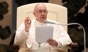 Cinco cardenales conservadores desafían al papa a ratificar la doctrina sobre homosexuales y mujeres