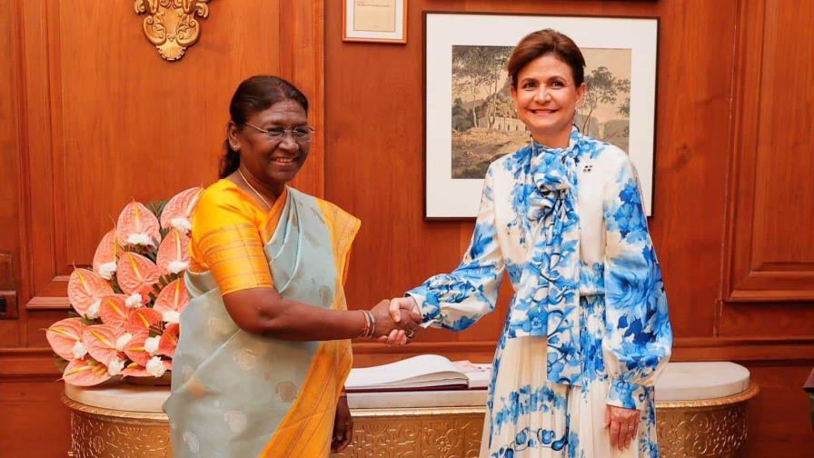 Vicepresidenta Raquel Peña realiza visita a la India