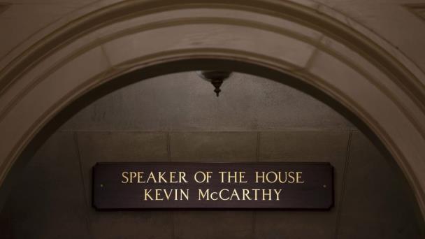 Republicanos buscan nuevo líder para una Cámara Baja paralizada tras destitución de McCarthy