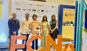 Reconocimiento a la trayectoria de Cecilia García en el Foro Caribe Naranja