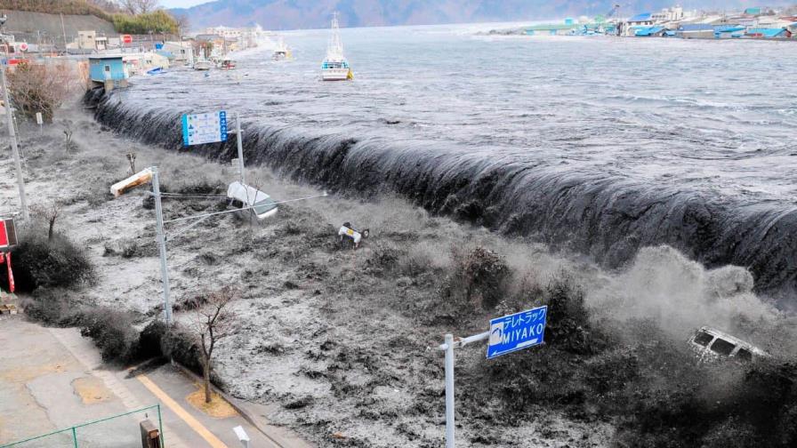Japón emite una alerta de tsunami después de sismo cerca de las islas exteriores