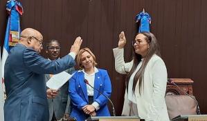 Cámara de Diputados juramenta a Stamy Colón como sustituta de Miguel Gutiérrez, preso en Miami