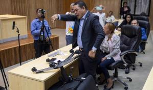 Regidores SDE aprueban ajuste de 57 millones a presupuesto para arreglar calles y aceras