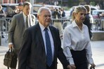 Esposa del exsenador Bob Menéndez comenzará a cumplir su condena por soborno este viernes Esposa del exsenador Bob Menéndez comenzará a cumplir su condena por soborno este viernes