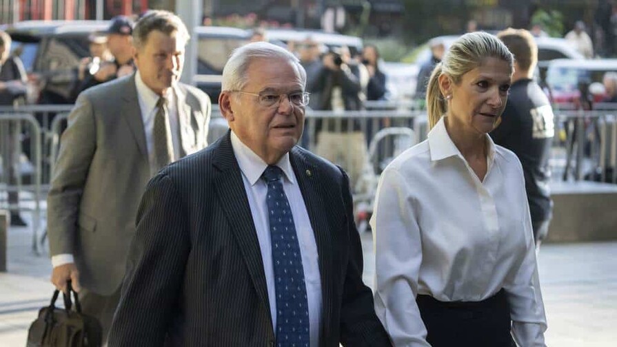 Esposa del exsenador Bob Menéndez comenzará a cumplir su condena por soborno este viernes Esposa del exsenador Bob Menéndez comenzará a cumplir su condena por soborno este viernes