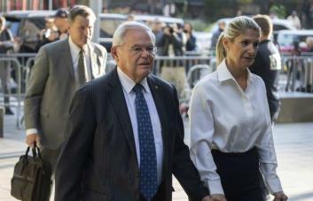 Figuras que han culpado a sus esposas en casos judiciales al igual que Bob Menéndez