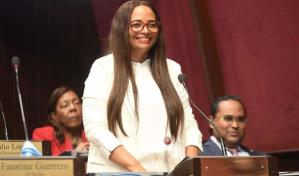 Stamy Col&oacute;n: la nueva diputada que aumenta la matr&iacute;cula femenina en el Congreso