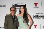 Duelo de moda entre hombres y mujeres en la alfombra azul de los Premios Billboard Latinos Duelo de moda entre hombres y mujeres en la alfombra azul de los Premios Billboard Latinos