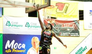 Ferreiras logra doble-doble y lleva al Don Bosco a la final en Moca