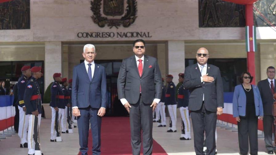 Congreso Nacional recibe al presidente de Surinam