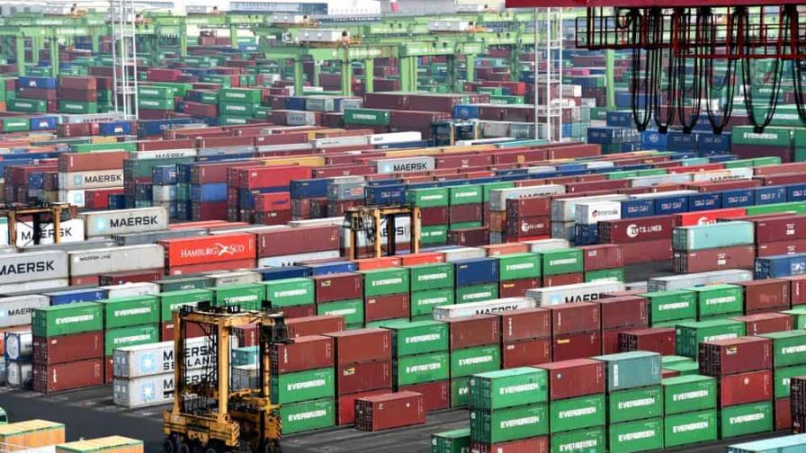OMC prevé una fuerte desaceleración del comercio global, que crecerá sólo un 0.8 % en 2023
