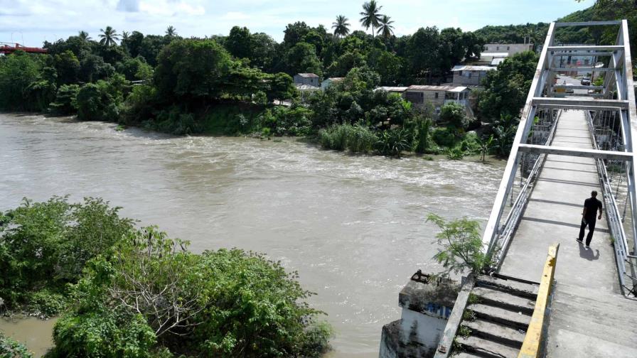 Prohíben uso del río Yaque del Norte agua abajo a la presa Tavera-Bao por desagüe del embalse