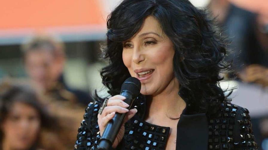 Cher anuncia sus primeros temas inéditos en una década en su primer disco navideño