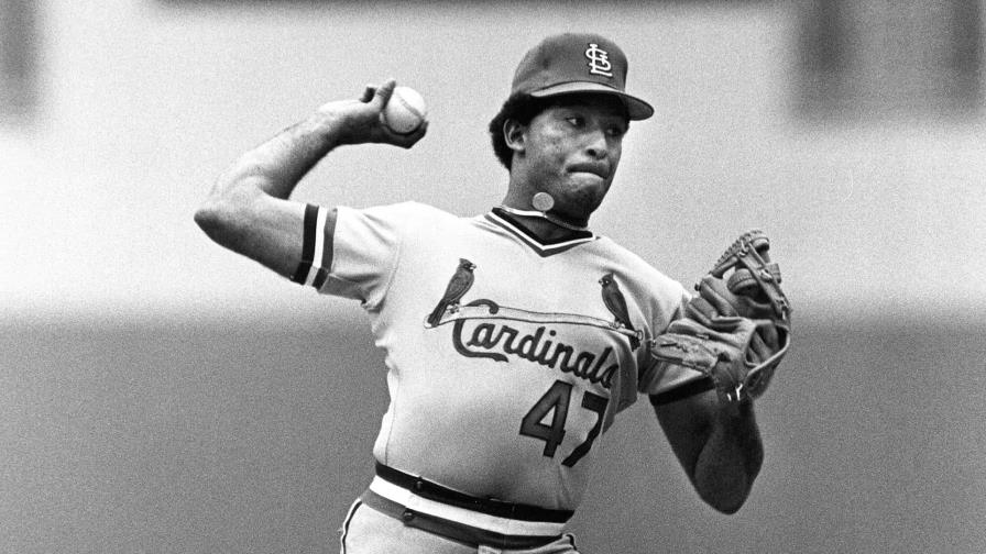 Víctor J. Sued allanó camino Licey ganara primera corona Epoca de las Luces