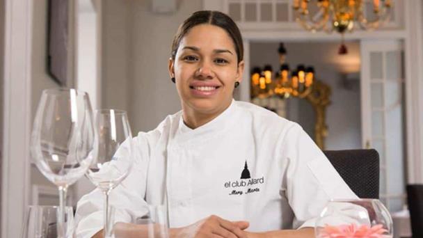 Chef María Marte buscará récord al sancocho más grande del mundo