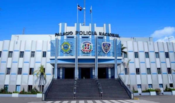 Policía apresa a 14 por una orgía en un apartamento en la Ciudad Colonial