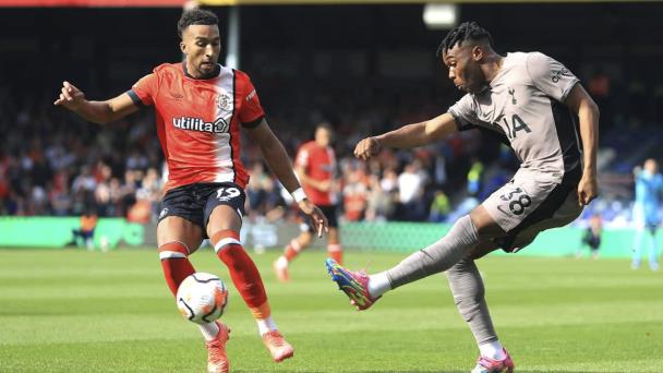 Tottenham se coloca en la cima de la Liga Premier con la victoria ante Luton