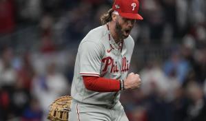 Harper logra jonrón; Filis neutralizan bateo de Bravos y ganan primero de serie divisional