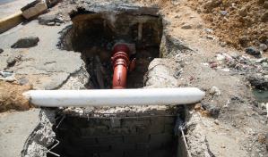 Caasd corrige fuga de agua en tubería de 16 pulgadas en Hainamosa