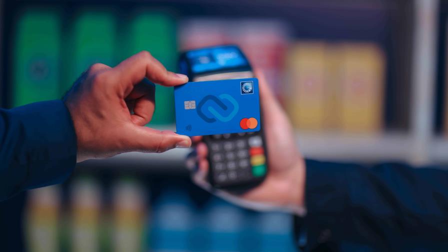 Banco Popular relanza su tarjeta Mastercard Infinia