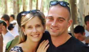 Pareja israel&iacute; salva a sus gemelos antes de ser asesinada por Ham&aacute;s