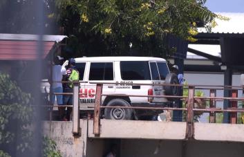 Gobierno reabrirá parcialmente la frontera con corredores comerciales