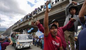 Guatemala se paraliza por segundo día debido a bloqueos y protestas contra fiscal general