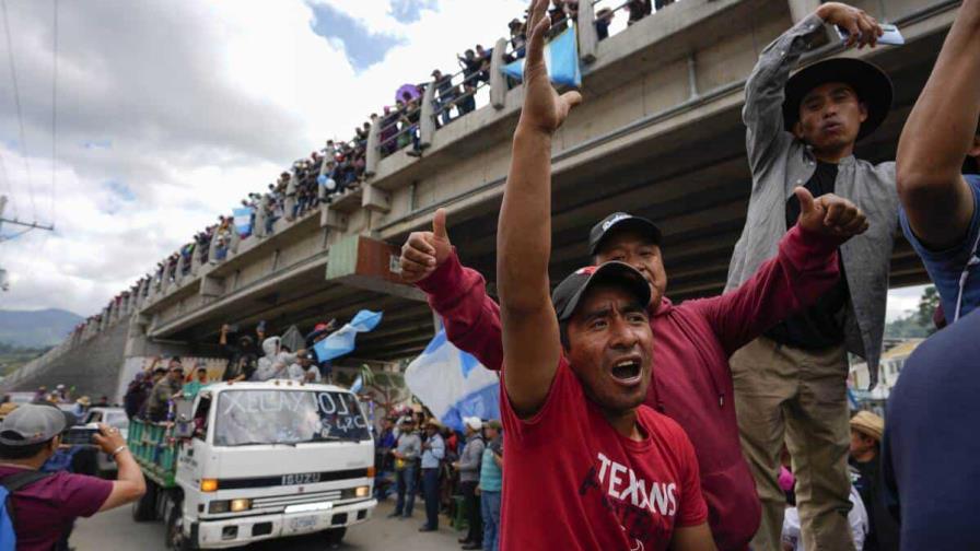 Guatemala se paraliza por segundo día debido a bloqueos y protestas contra fiscal general