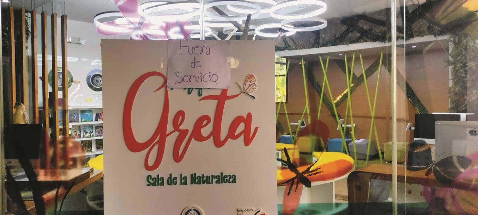 Diario Libre acudió a la Biblioteca para constatar el deterioro de algunas áreas. 