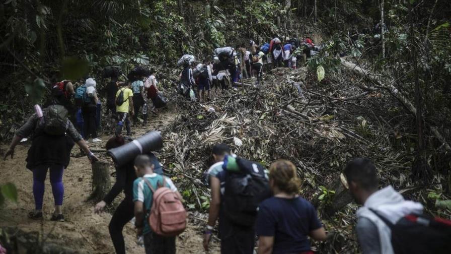Más de 520 mil migrantes cruzaron selva de Darién en 2023, 120 mil fueron menores de edad