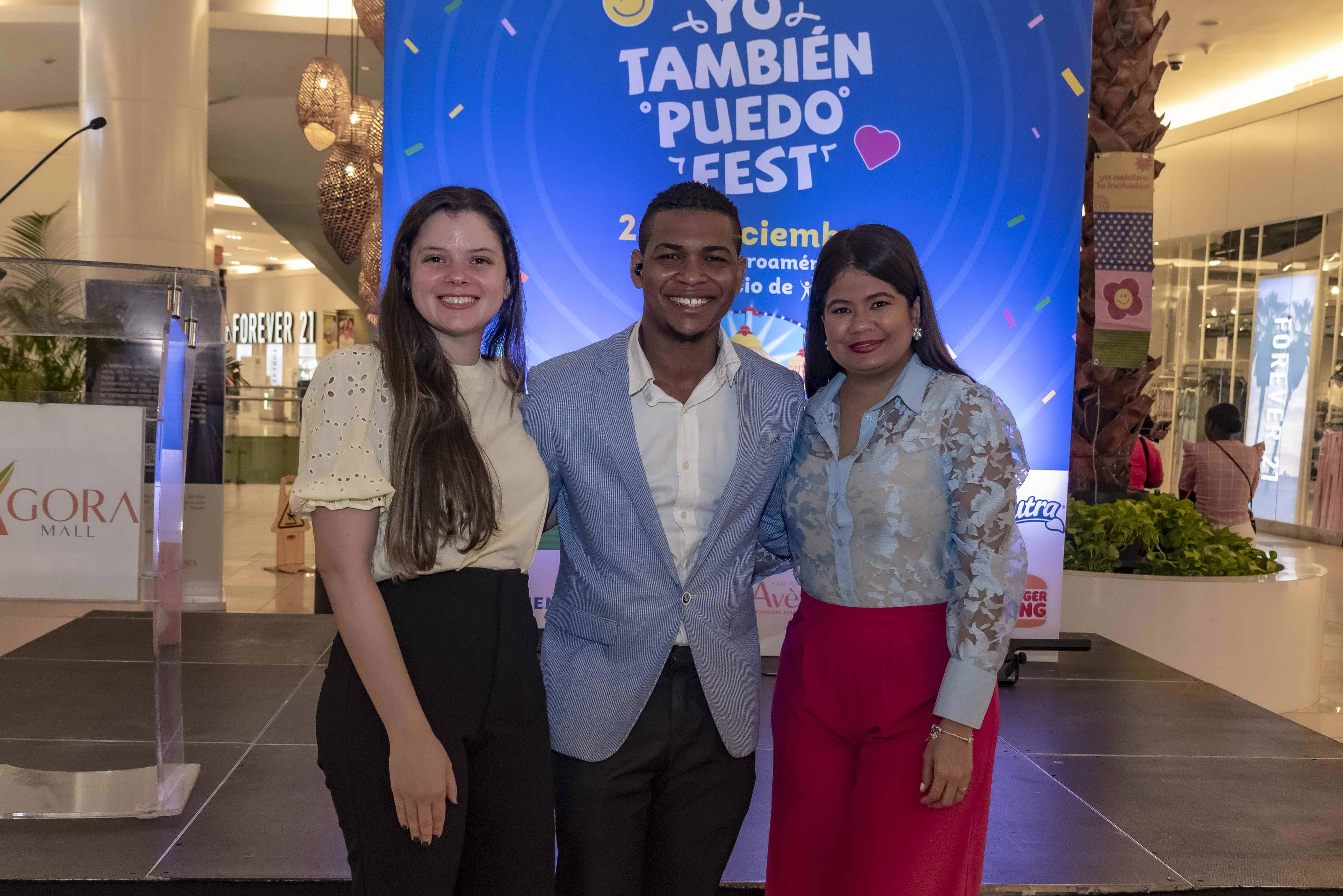 Alejandra Fernández, Daniel Zorrilla y Johanna Castillo.