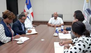 El Minerd anuncia aumento salarial de 7.5 % a directores de centros educativos
