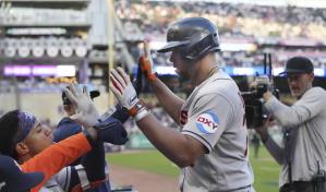 Astros arrollan a Mellizos, con 2 jonrones de Abreu para irse arriba en la serie
