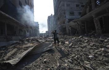 Bombardeos nocturnos de Israel dejan decenas de muertos en Gaza
