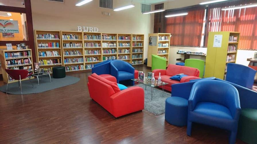 Buscar pasar Biblioteca Infantil y Juvenil al Ministerio de Educación