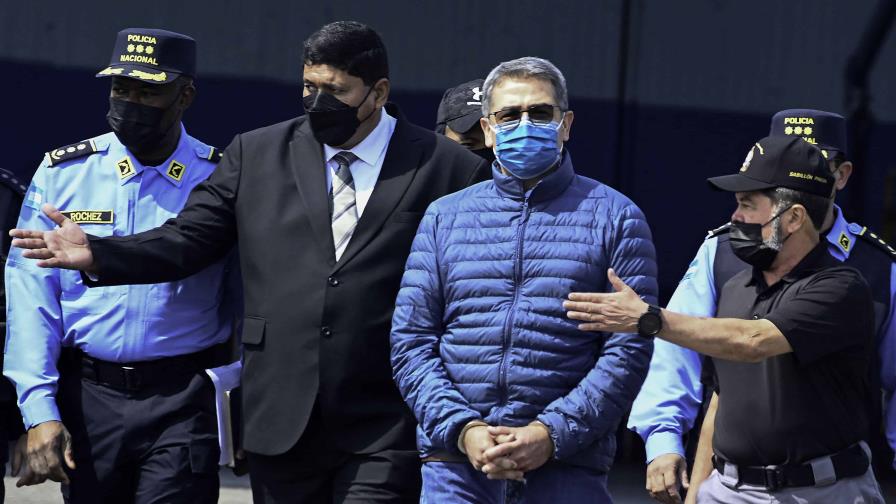 Acusan a expresidentes hondureños Lobo y Hernández, preso en EE.UU., por fraude y lavado