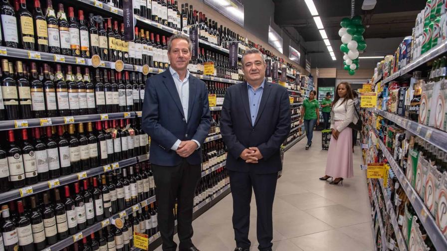 Carrefour City Cervantes abre sus puertas en Gascue